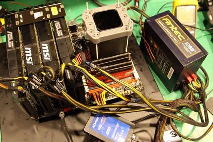 Extreme Overclocking mit 4x GeForce ® GTX 580-Karten und Antec HCP-1200 Netzteil